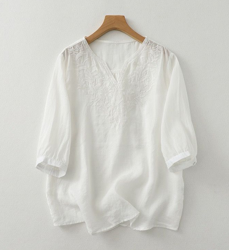 Women's Cotton embroidered top, regular fit - side view - Clothinco