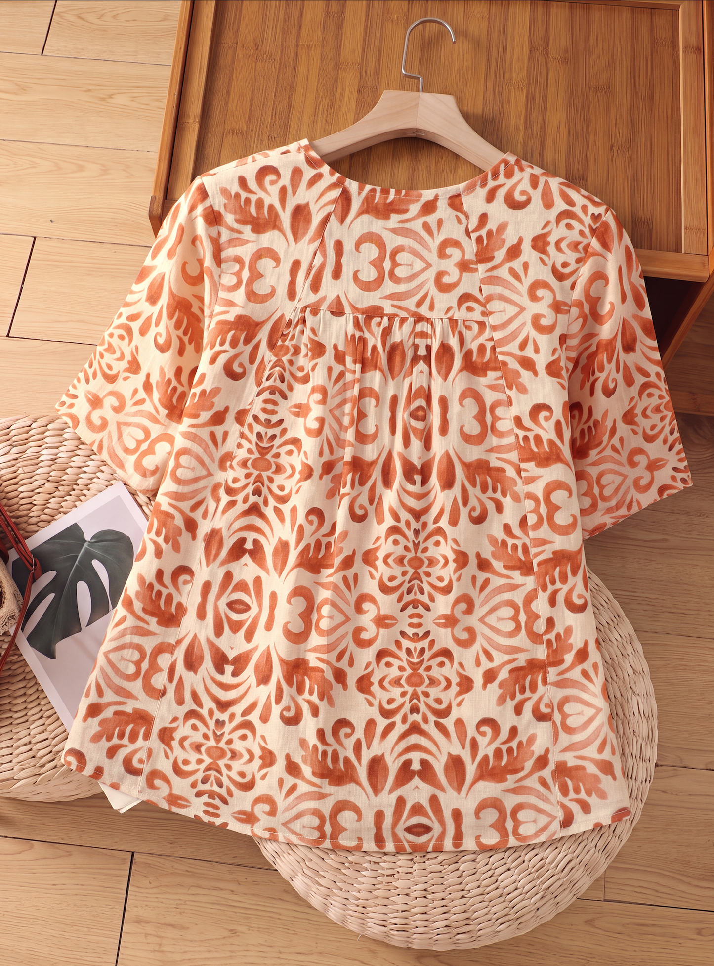 Women’s Tropical Floral Print V-Neck Short Sleeve Top